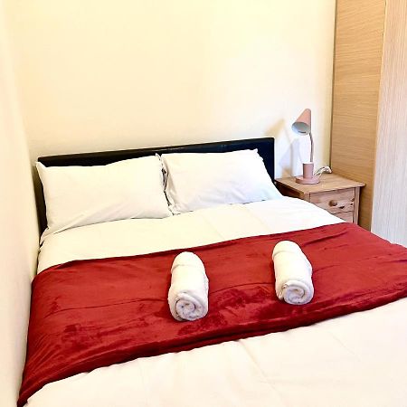 Aldgate Holiday Rooms ลอนดอน ภายนอก รูปภาพ