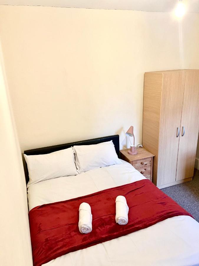 Aldgate Holiday Rooms ลอนดอน ภายนอก รูปภาพ
