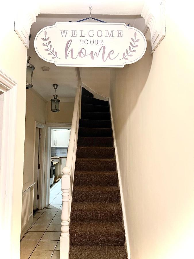 Aldgate Holiday Rooms ลอนดอน ภายนอก รูปภาพ