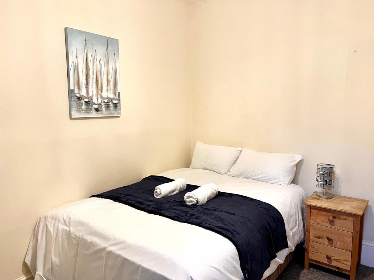 Aldgate Holiday Rooms ลอนดอน ภายนอก รูปภาพ