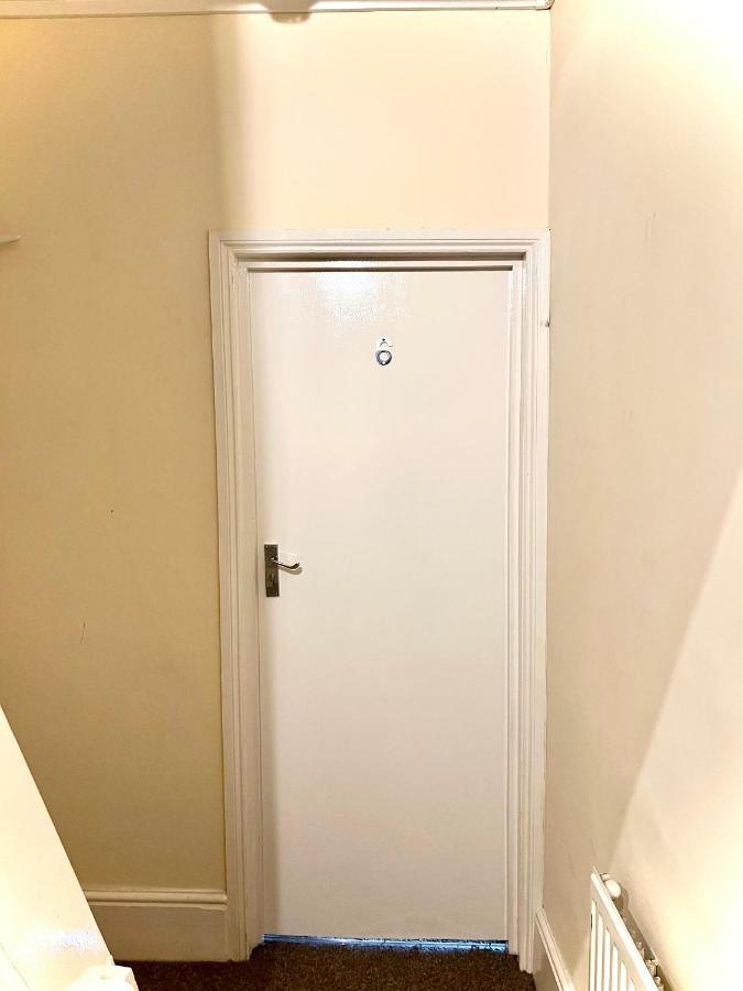 Aldgate Holiday Rooms ลอนดอน ภายนอก รูปภาพ