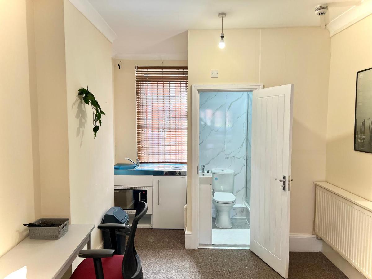 Aldgate Holiday Rooms ลอนดอน ภายนอก รูปภาพ
